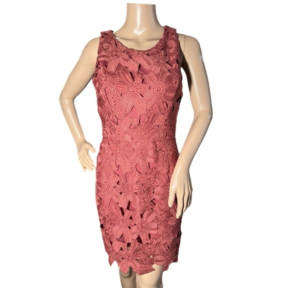 ASTR The Label Rust Floral Lace Sleeveless Mini Bodycon Dress Sheath Womens Sz S - Picture 2 of 9
